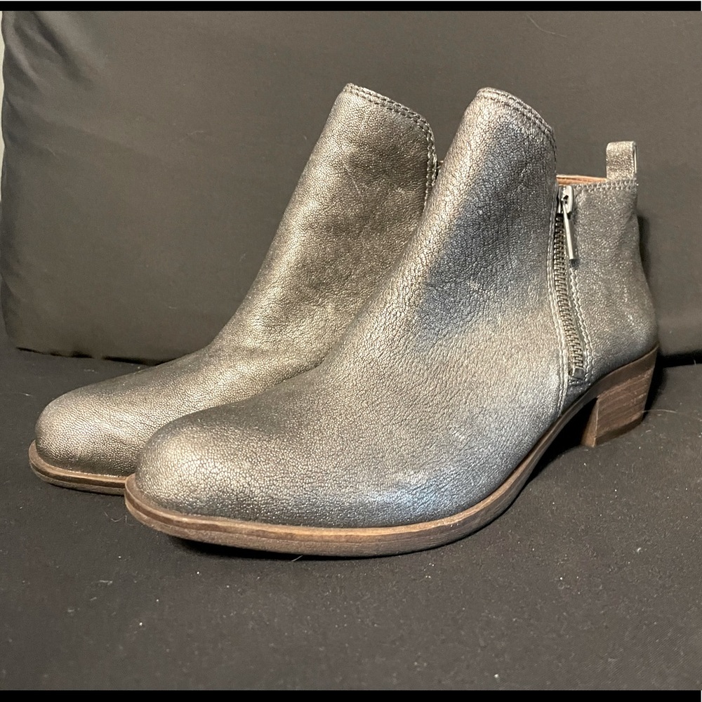 Lucky brand silver/gunmetal booties